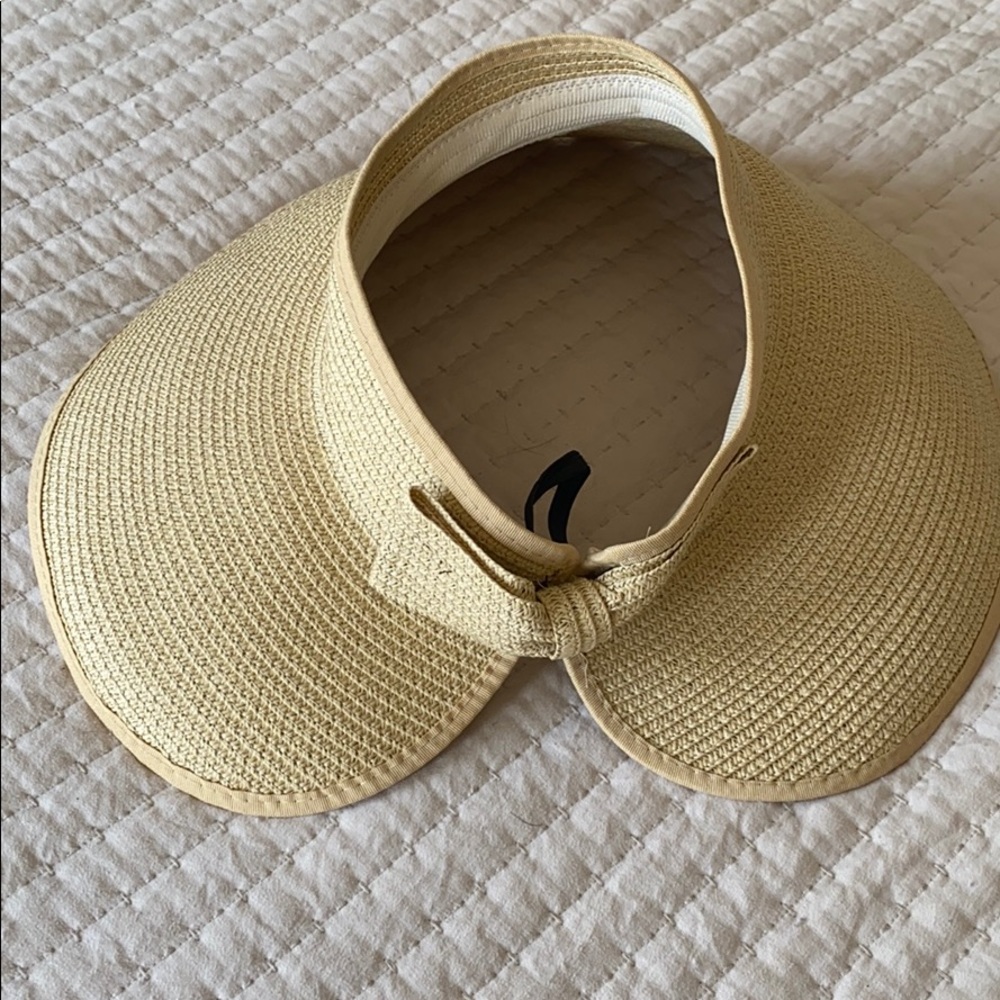 Straw Hat summer - Picture 2 of 4
